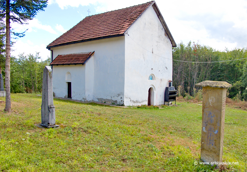 Crkva svete Trojice u Bjeluši izgrađena je 1819. godine