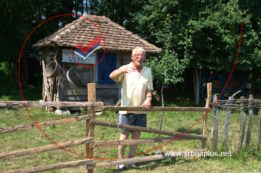 Gligorije Purtić zdravicom dočekuje i ispraća poznate i nepoznate goste, Brasina, Mali Zvornik