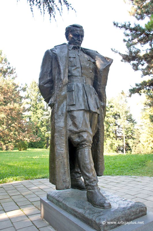 Antun Augustinčić (1900-1979), Spomenik Maršalu Titu, 1948. / Monument to Josip Broz Tito, Belgrade, Serbia