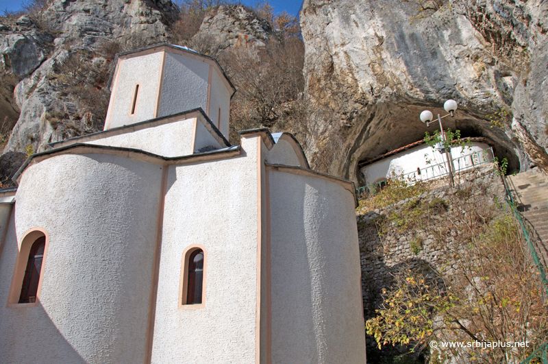 Manastir Gornjak i isposnica Grigorija Gornjačkog