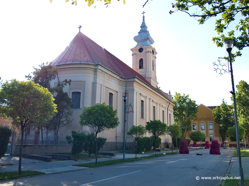 Pogled prema ulici Maršala Tita, popodne, Novi Bečej