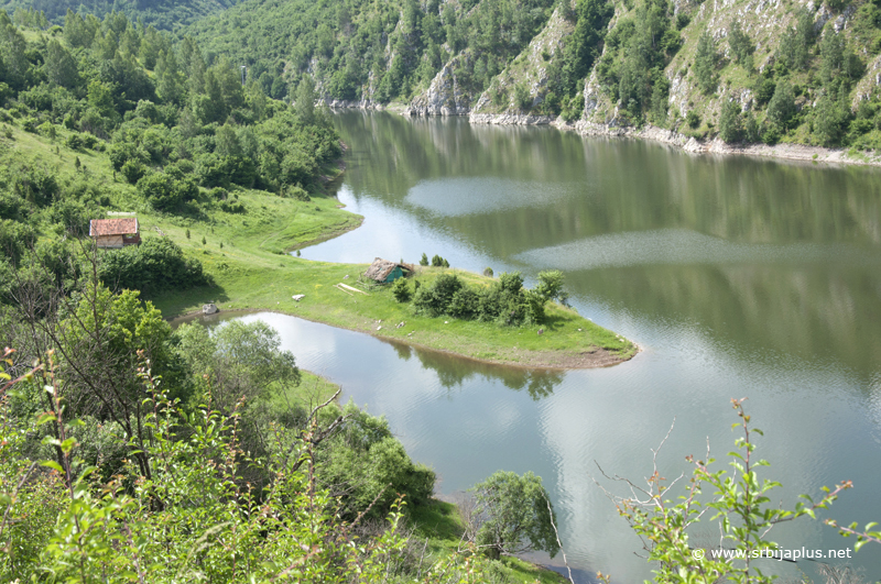 Čobanska koliba u kanjonu Uvca