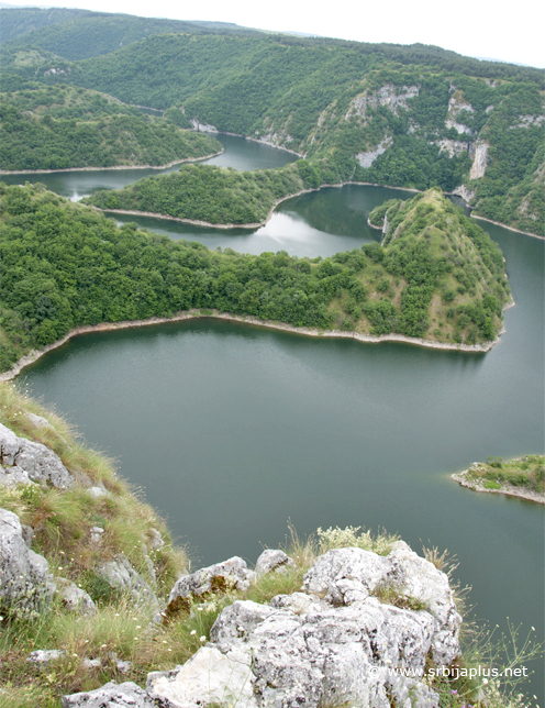 Meandri reke Uvac i Sjeničko jezero