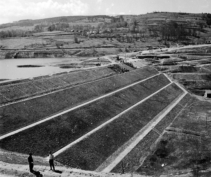 Izgradnja brane u periodu 1952-1954. godine