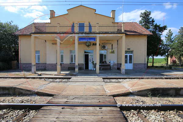 Železnička stanica Golubinci