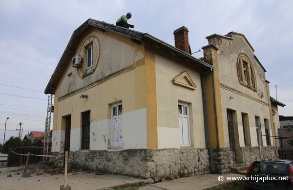 Rušenje stanične zgrade Zemunsko Polje