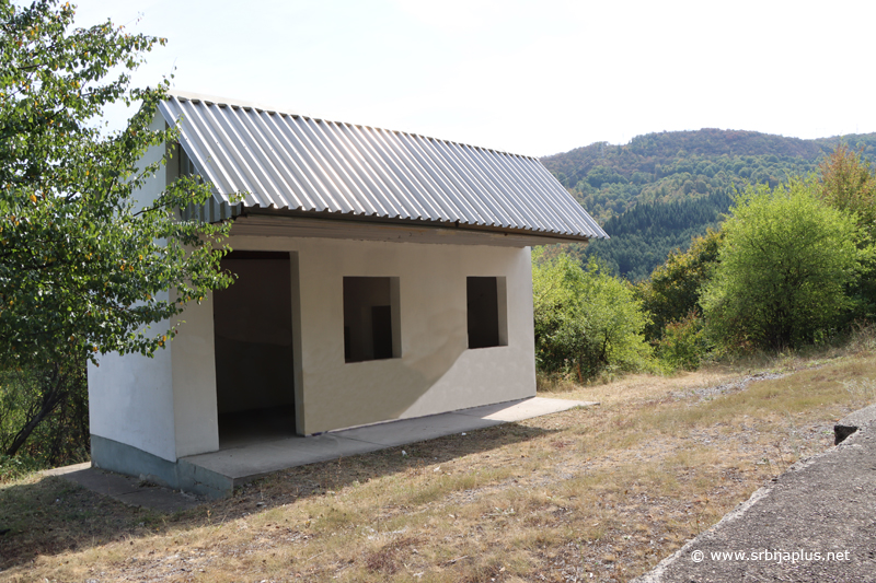 Železnička stanica Debeli Lug - Čekrci za upravljanje rampama