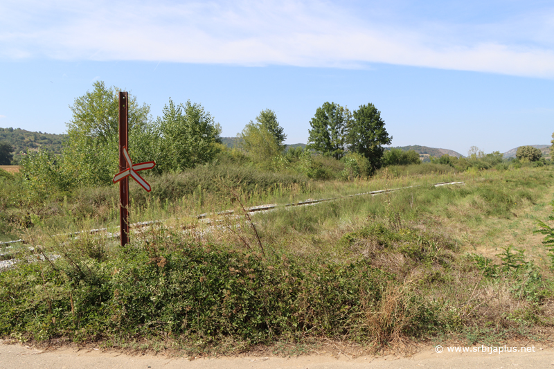 Železnička stanica Mali Izvor - Kolosek prema Vratarnici