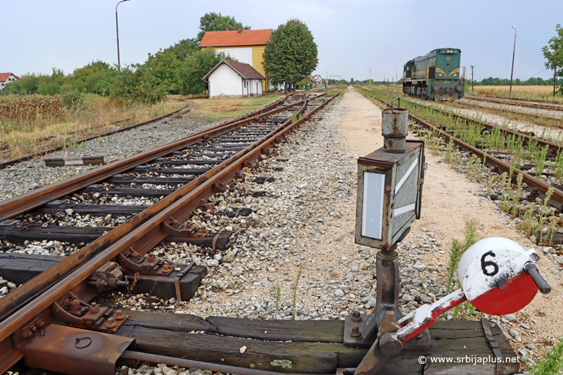 Panorama železničke stanice Prahovo sa skretnicom broj 6.