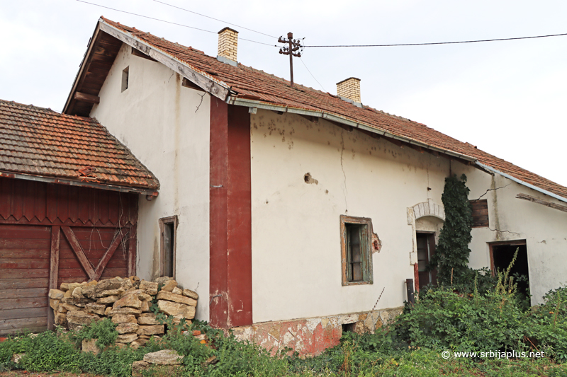 Železnička stanica Rajac